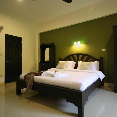 Ploen Pattaya Residence By Tolani Kültér fotó