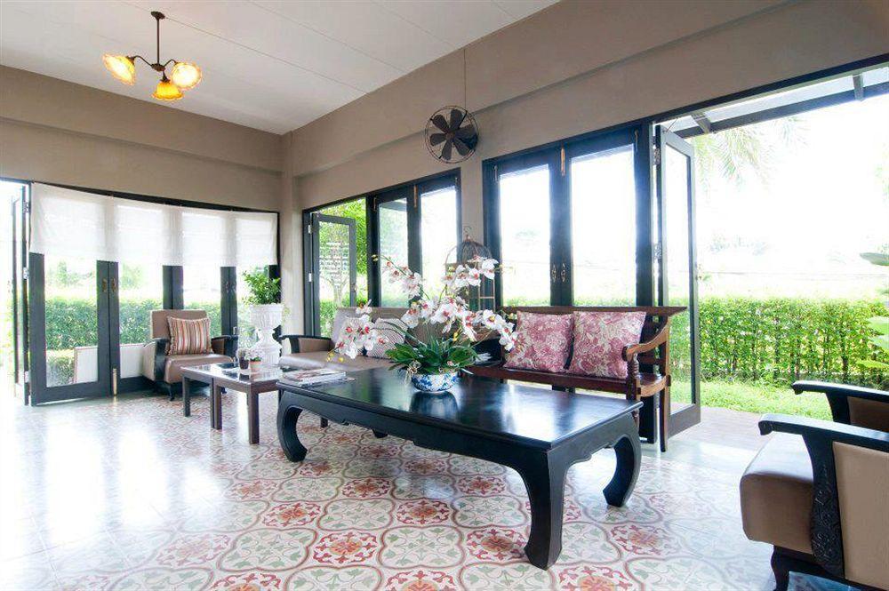 Ploen Pattaya Residence By Tolani Kültér fotó