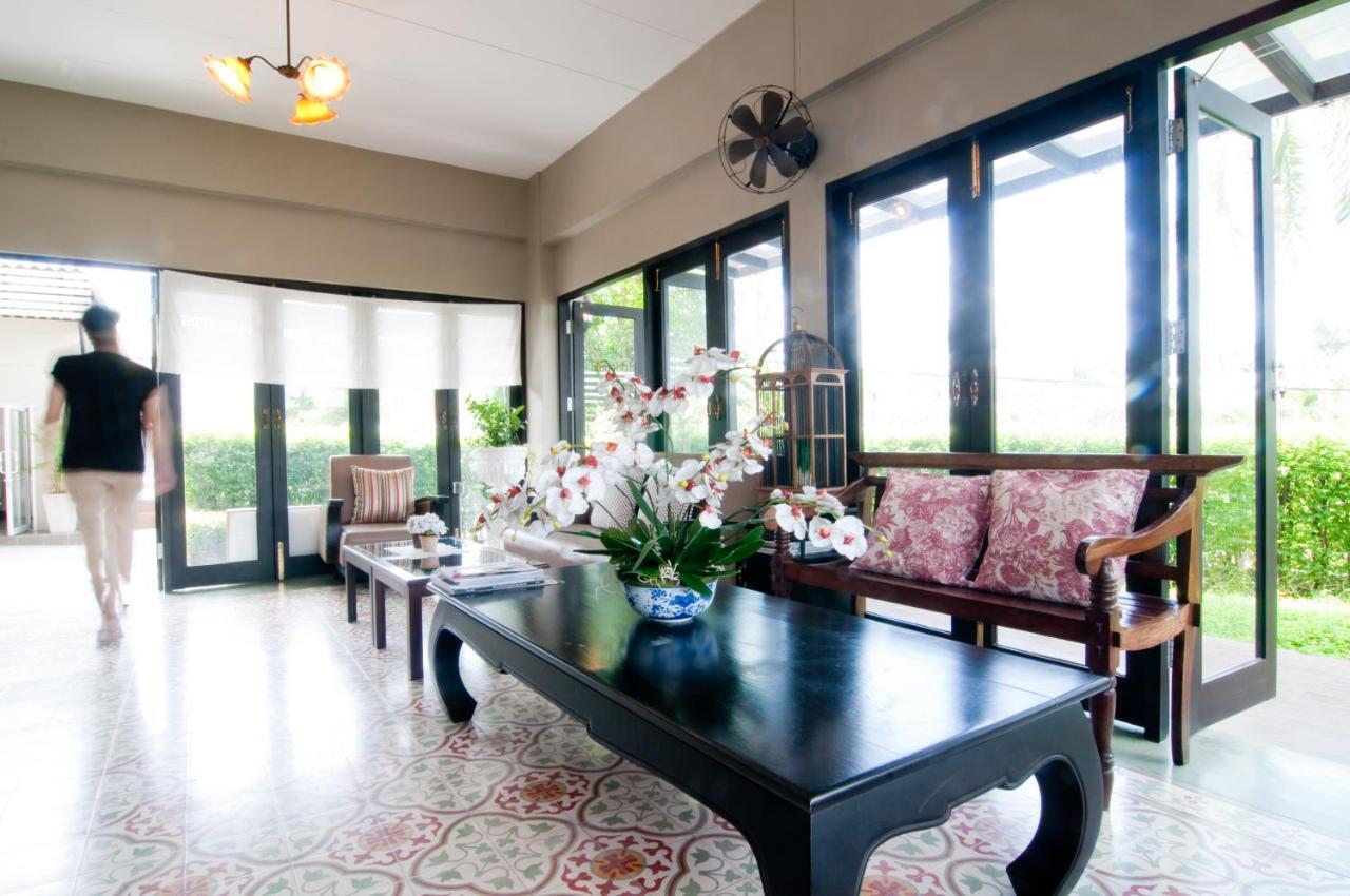 Ploen Pattaya Residence By Tolani Kültér fotó